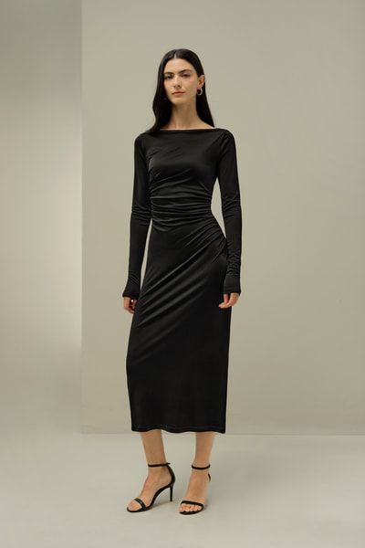 Elegantes Midikleid mit Seidenraffung