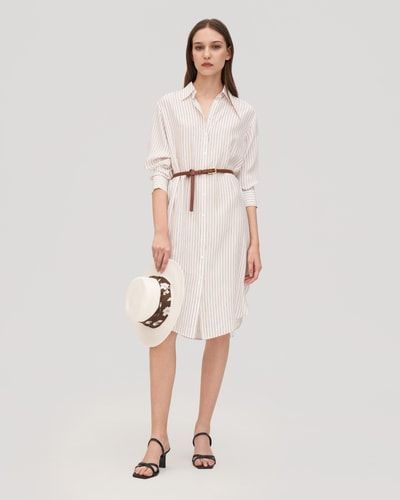 Seiden-Hemdkleid mit Nadelstreifen und Gürtel