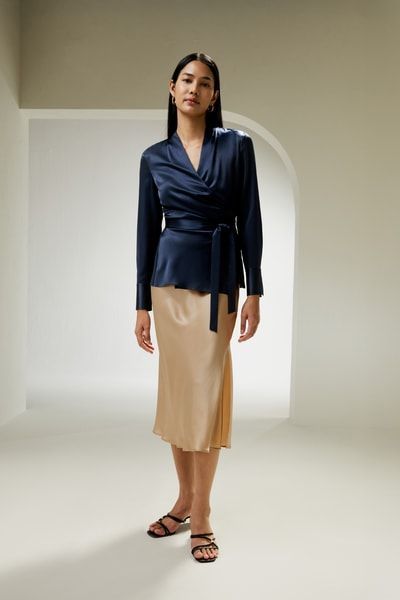 Elegante Wickelbluse aus Seide