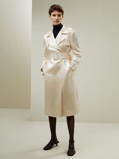 Zweireihiger Trenchcoat aus Seidenmischung
