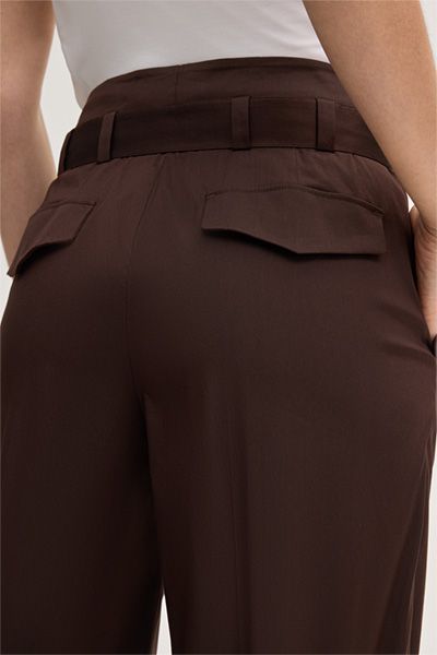 Hochtaillierte Culotte mit Gürtel