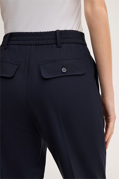 Verkürzte Schurwollhose mit Bundfalten
