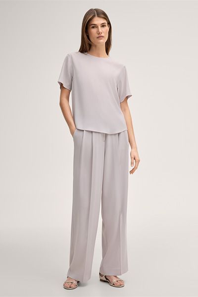 Minimalistische Kurzarm-Bluse aus Crepe