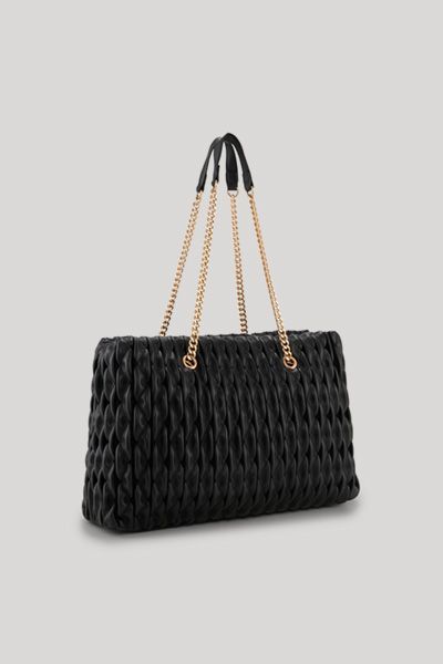 Geraffte Kunstleder-Handtasche mit Kettengurt
