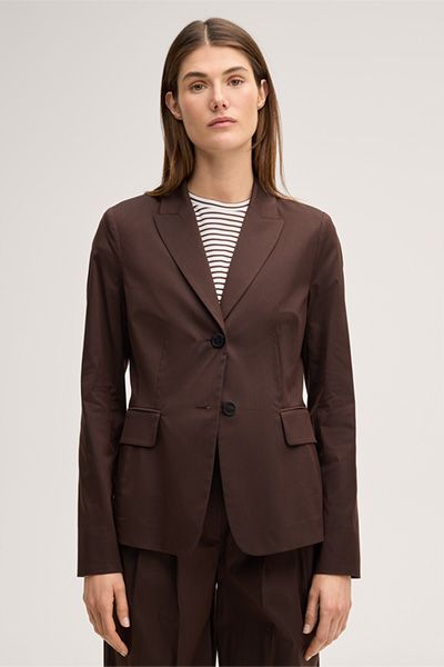 Tailliertes Jacket mit steigendem Revers
