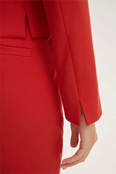 Moderne verkürzte Crepe-Blazer-Jacke