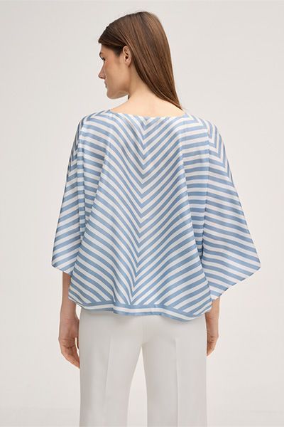 Eleganter Seidenponcho mit Fischgrätstreifen