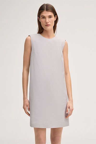 Minimalistisches ärmelloses Leinen-Eggshape-Kleid