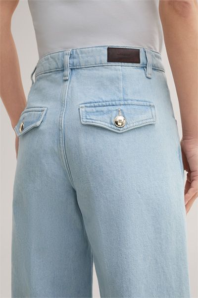 Marlene-Jeans mit weitem Bein