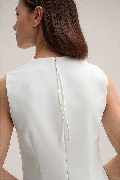 Minimalistisches ärmelloses Crêpe-Shiftkleid
