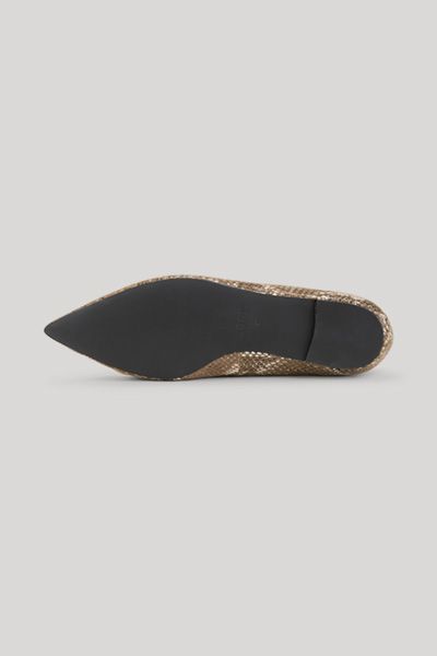 Spitze Ballerinas mit Schlangenmuster-Optik