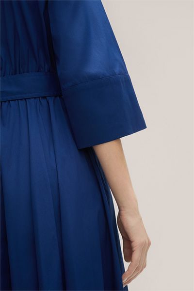 Midikleid aus Baumwollstretch mit Gürtel
