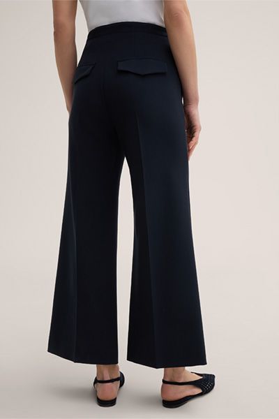 Moderne Weitbein-Crepe-Culotte