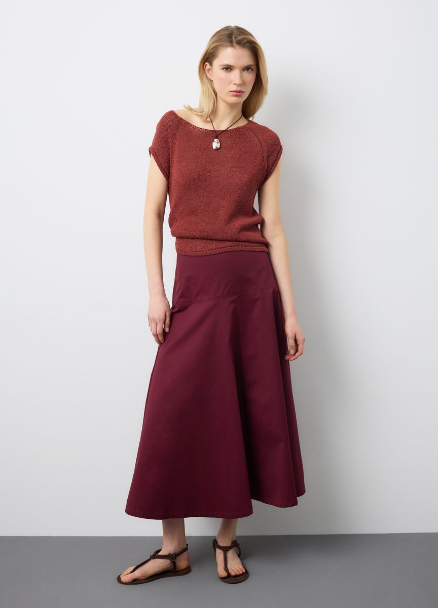 Minimalistischer Strickpullover mit V-Ausschnitt