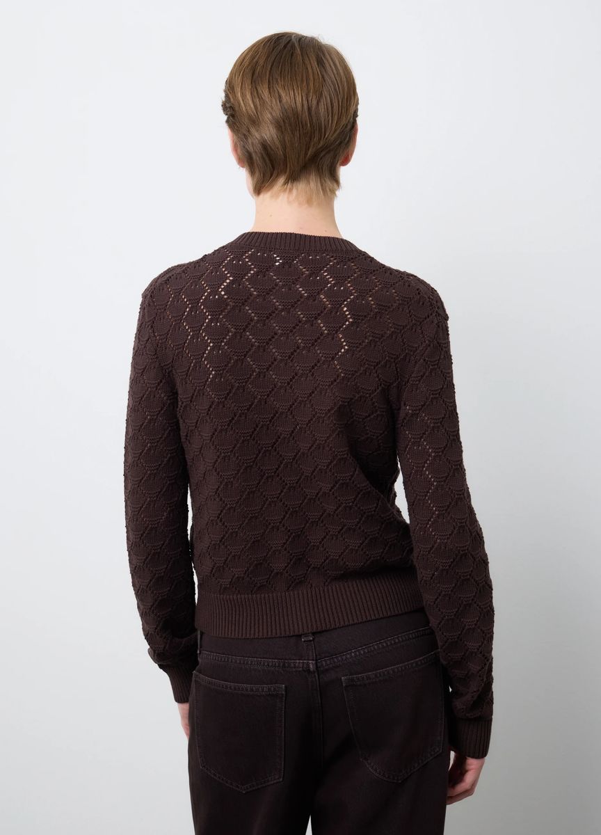 Minimalistischer Strickpullover mit V-Ausschnitt