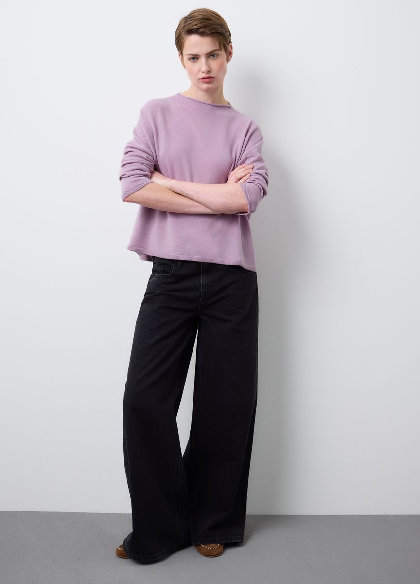 Kurzärmeliges Stricktop mit Stehkragen