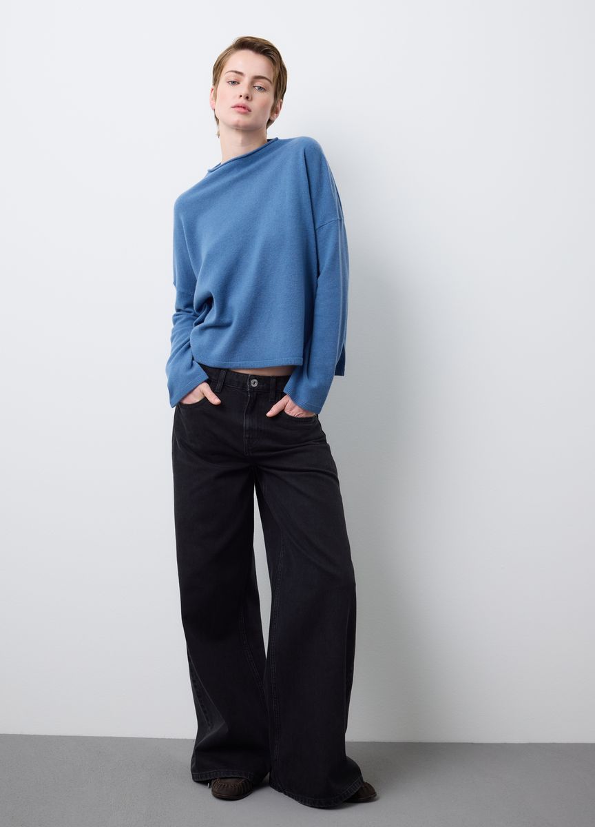 Kurzärmeliges Stricktop mit Stehkragen