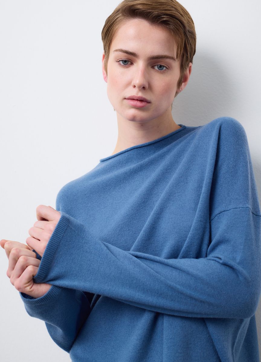 Kurzärmeliges Stricktop mit Stehkragen