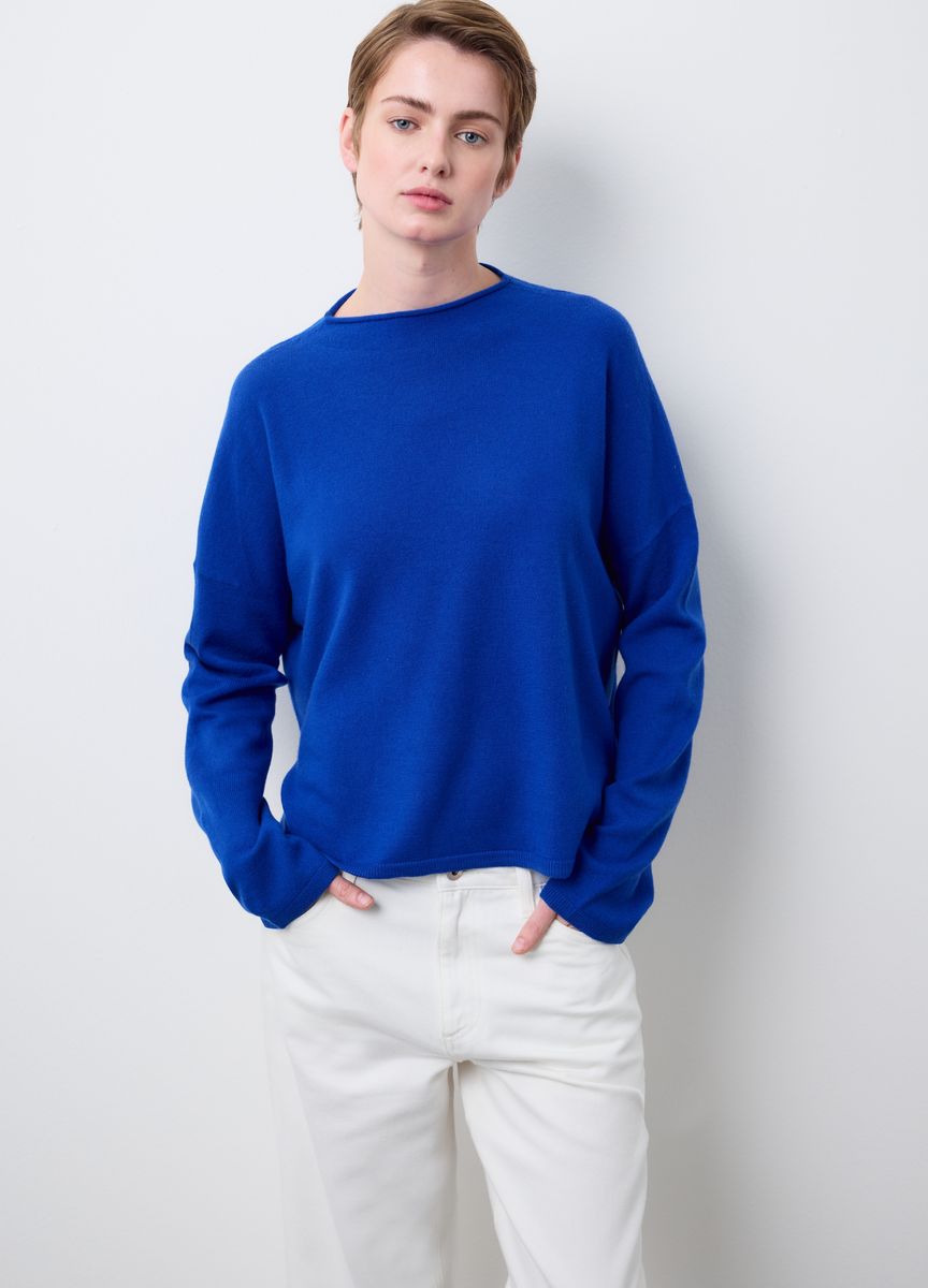 Kurzärmeliges Stricktop mit Stehkragen