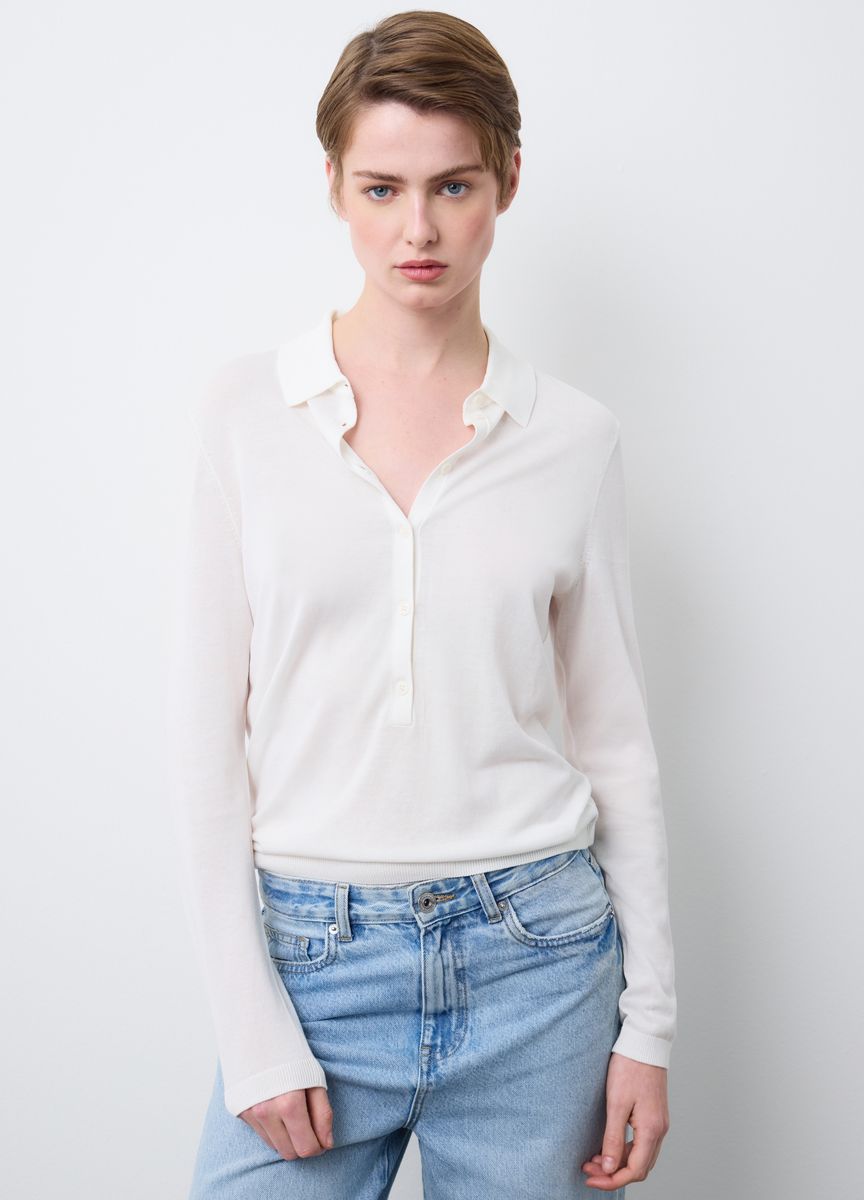 Kurzärmeliges Stricktop mit Stehkragen