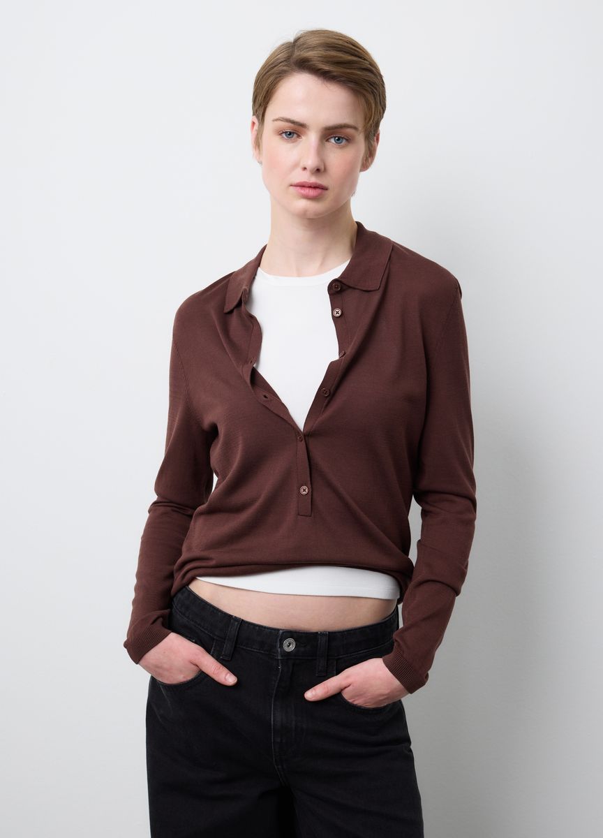 Kurzärmeliges Stricktop mit Stehkragen