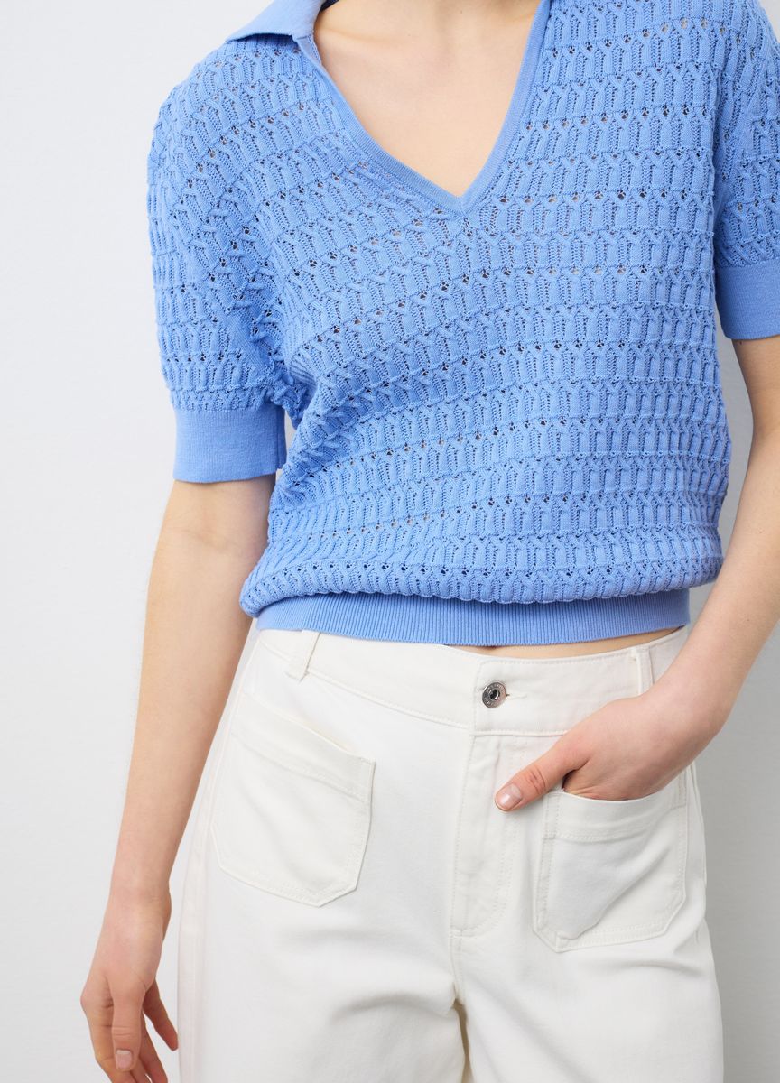 Kurzärmeliges Stricktop mit Stehkragen