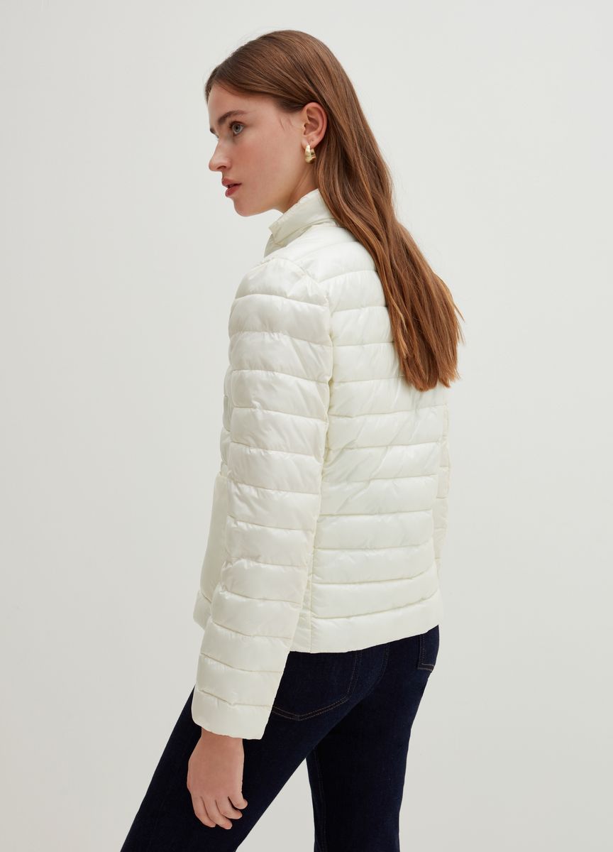 Klassischer Strick-Cardigan mit V-Ausschnitt