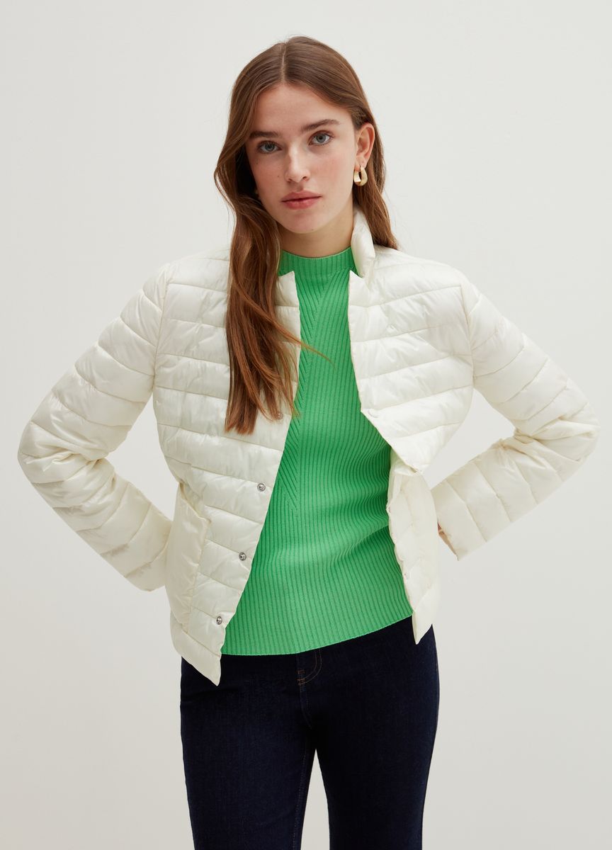 Klassischer Strick-Cardigan mit V-Ausschnitt