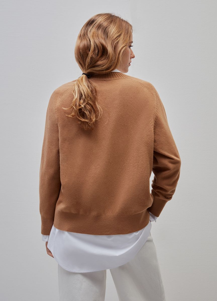 Klassischer Strick-Cardigan mit V-Ausschnitt