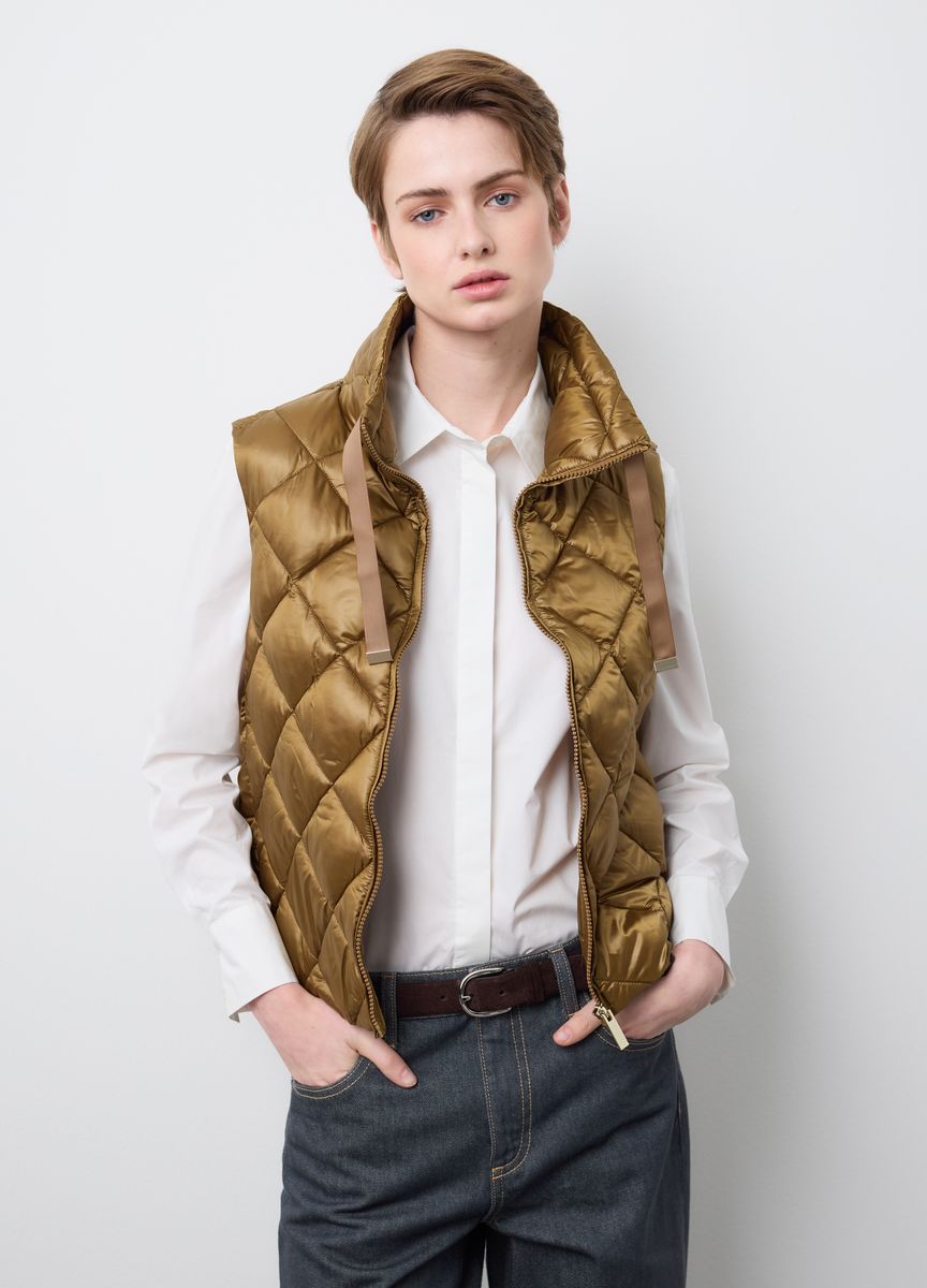 Klassischer Strick-Cardigan mit V-Ausschnitt