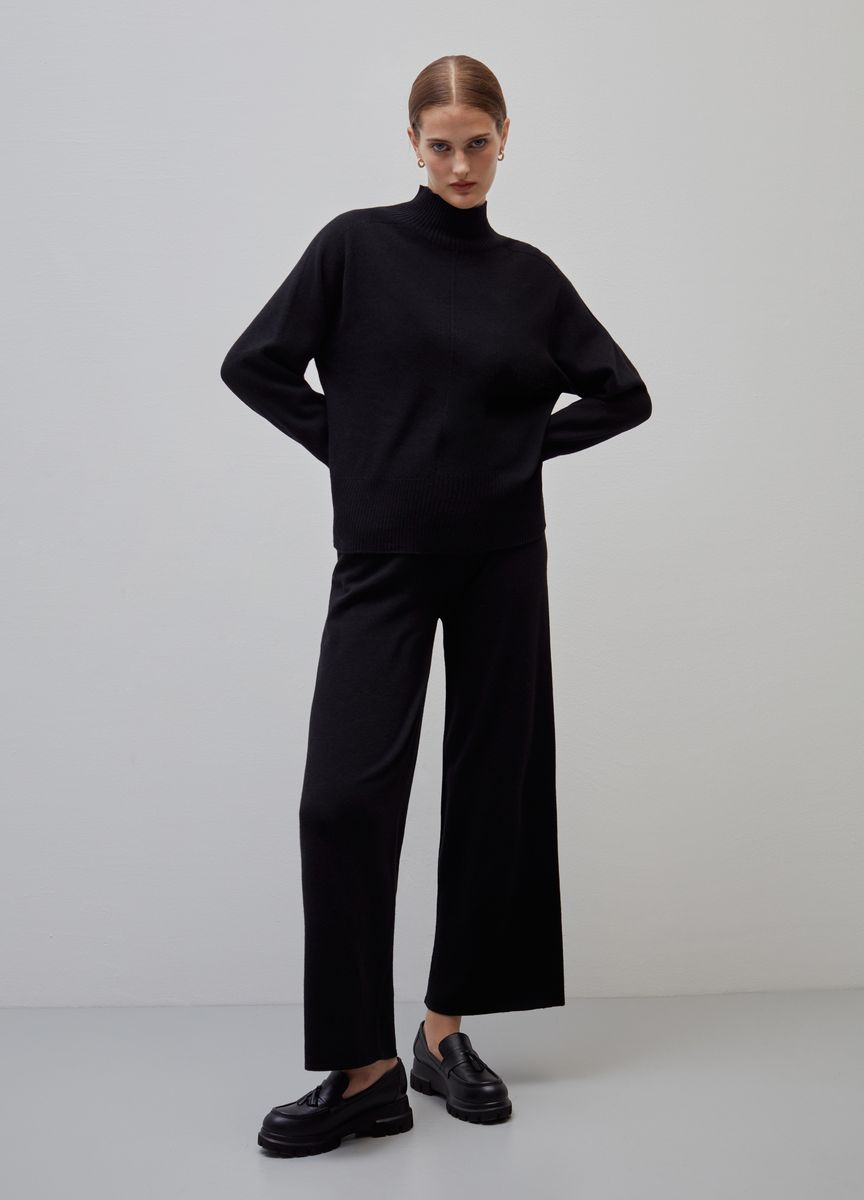 Klassischer Strick-Cardigan mit V-Ausschnitt