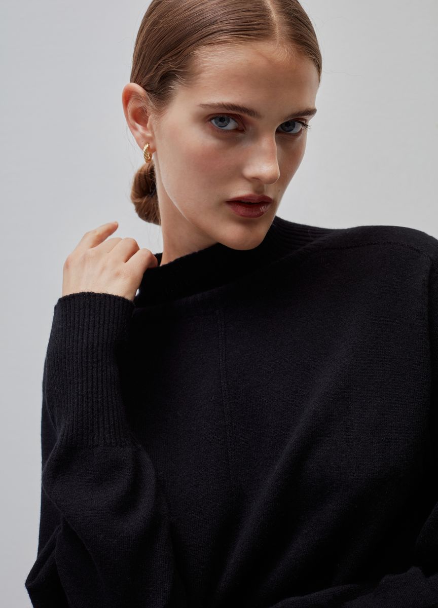 Klassischer Strick-Cardigan mit V-Ausschnitt