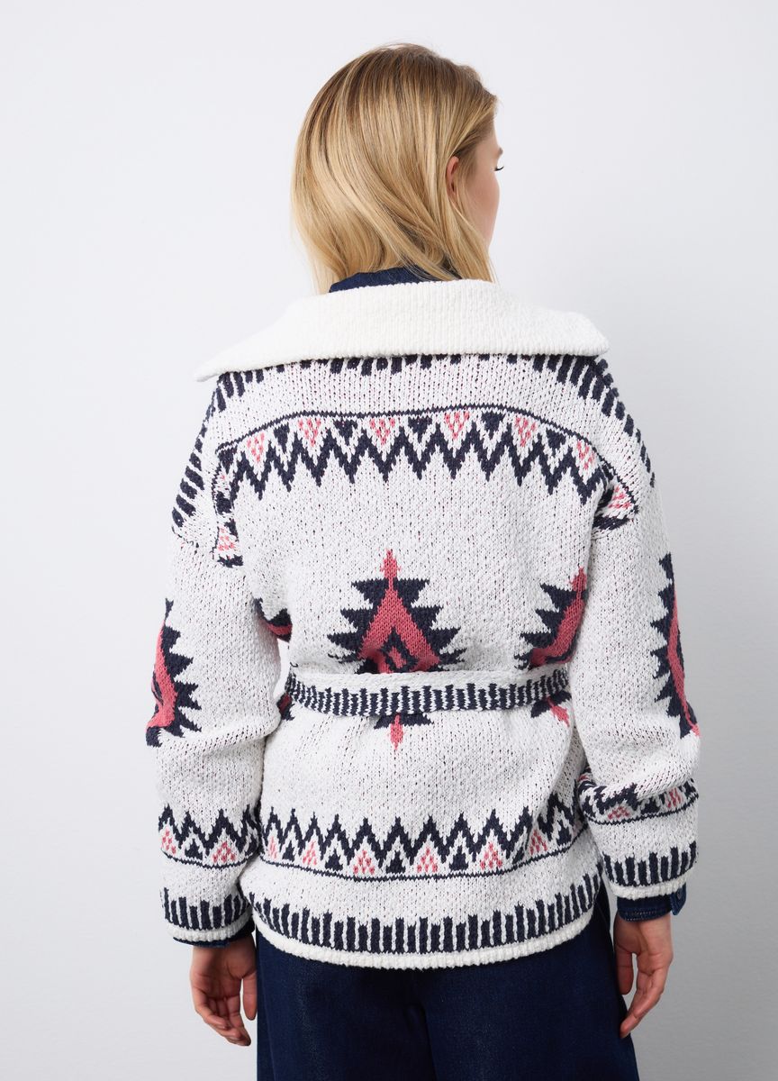 Klassischer Feinstrickpullover mit Rundhalsausschnitt