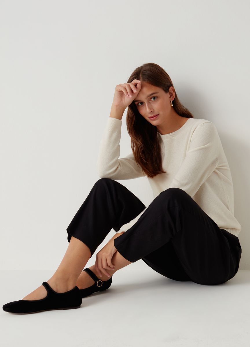 Klassischer Feinstrickpullover mit Rundhalsausschnitt