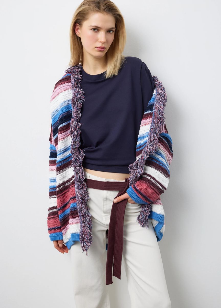 Klassischer Feinstrickpullover mit Rundhalsausschnitt