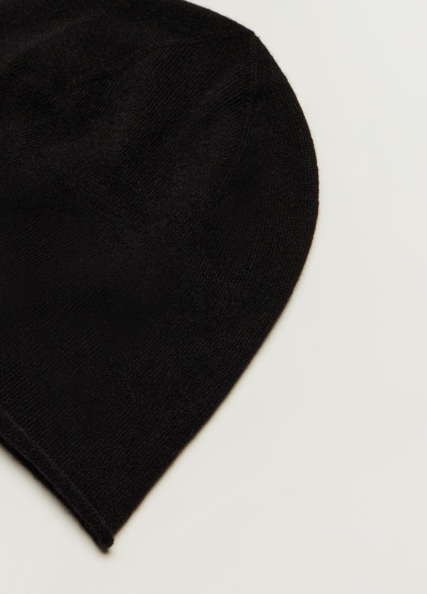 Minimalistische Feinstrick-Beanie