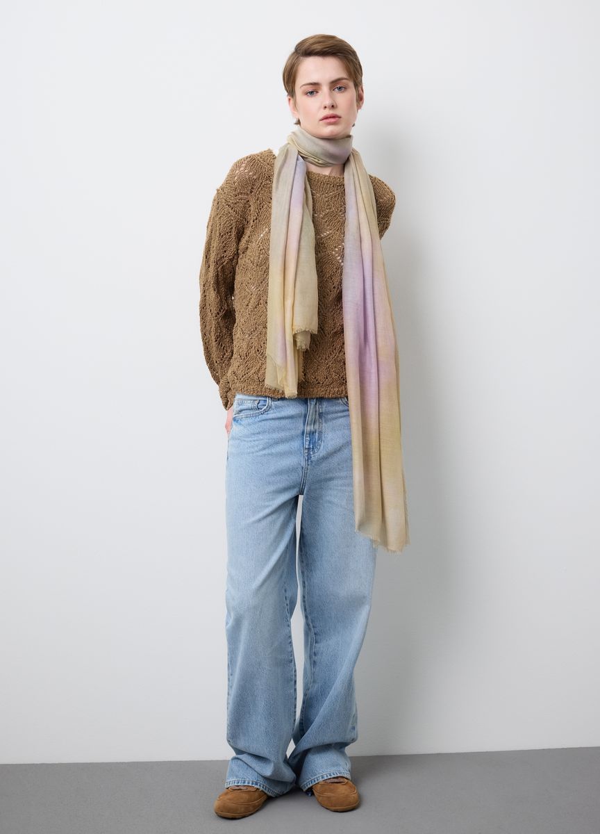 Minimalistischer übergroßer Strickschal