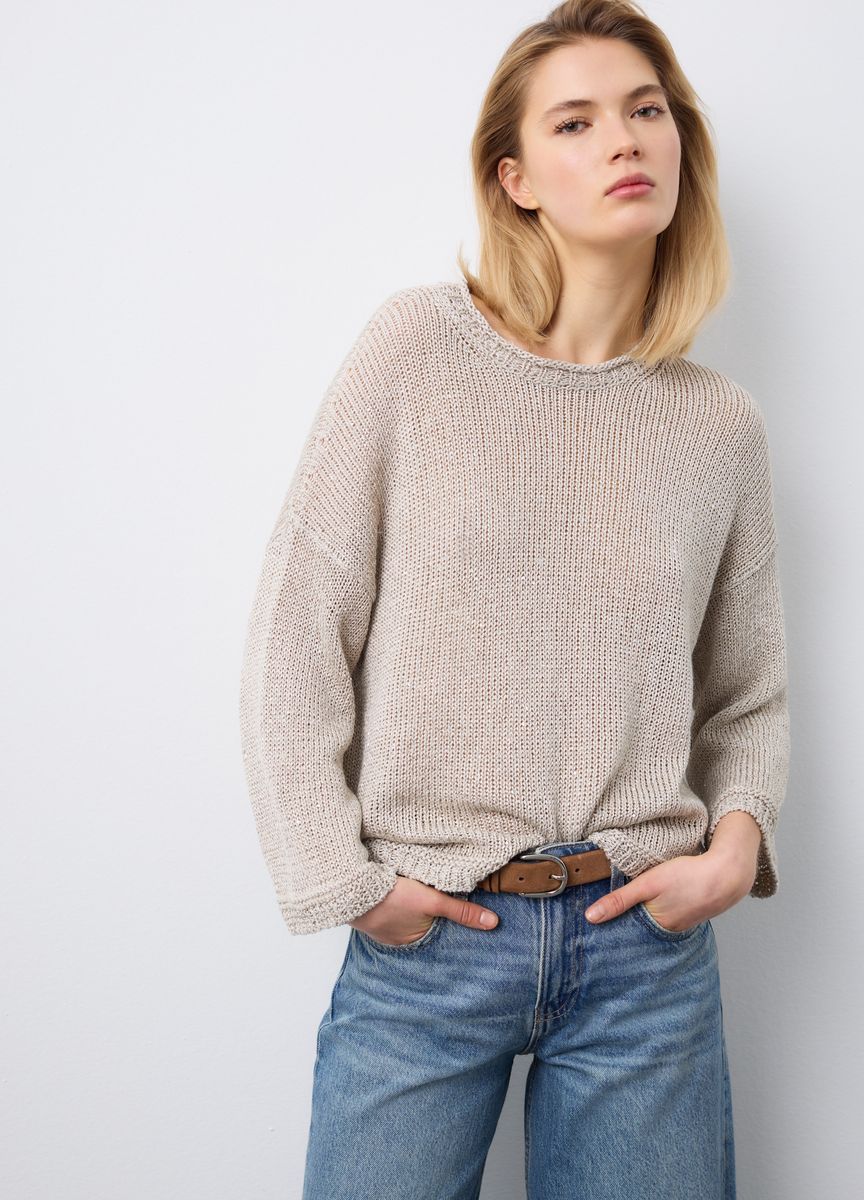 Minimalistischer übergroßer Strickschal