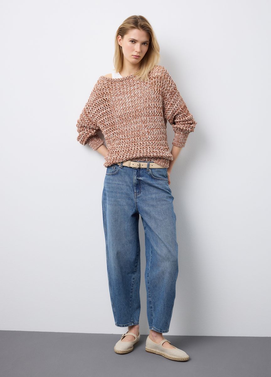 Minimalistischer übergroßer Strickschal