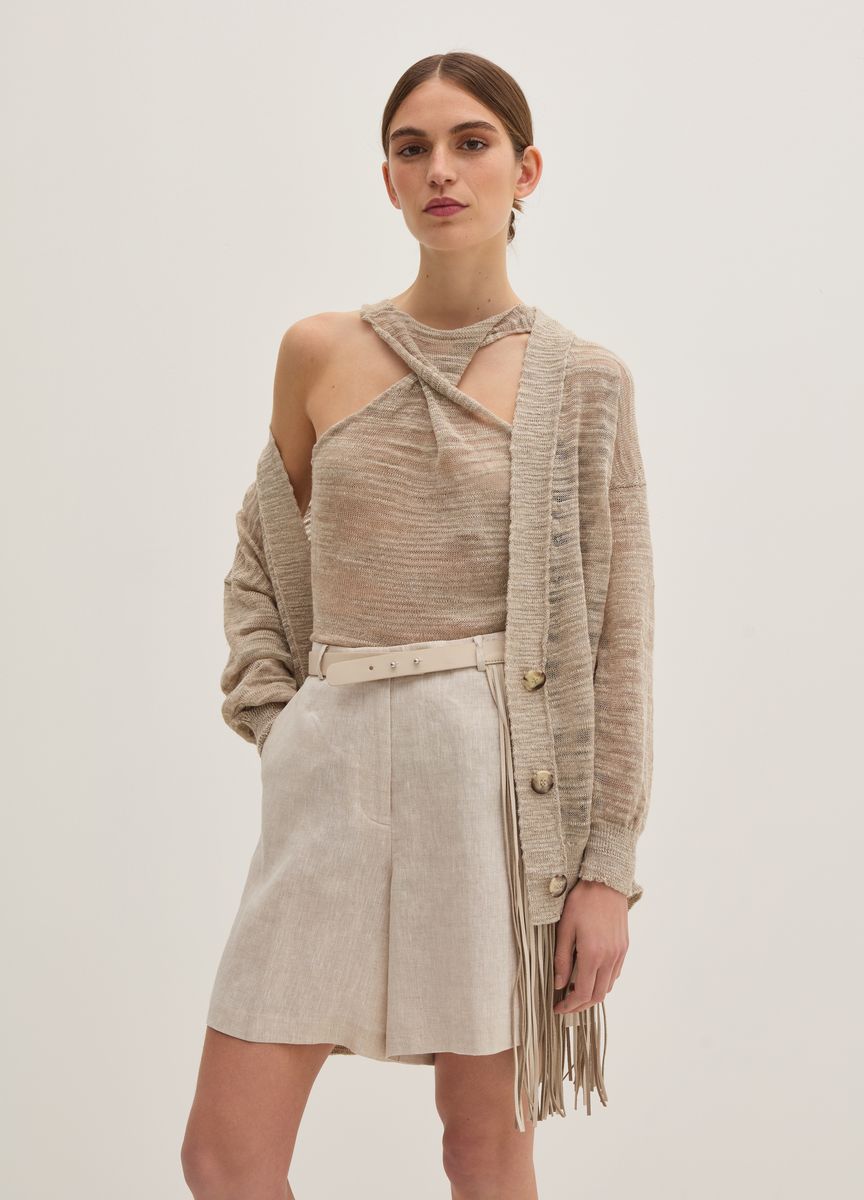 Minimalistischer übergroßer Strickschal