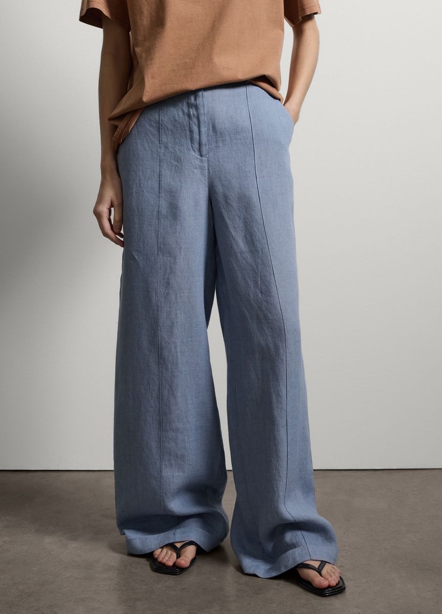 Minimalistischer übergroßer Strickschal