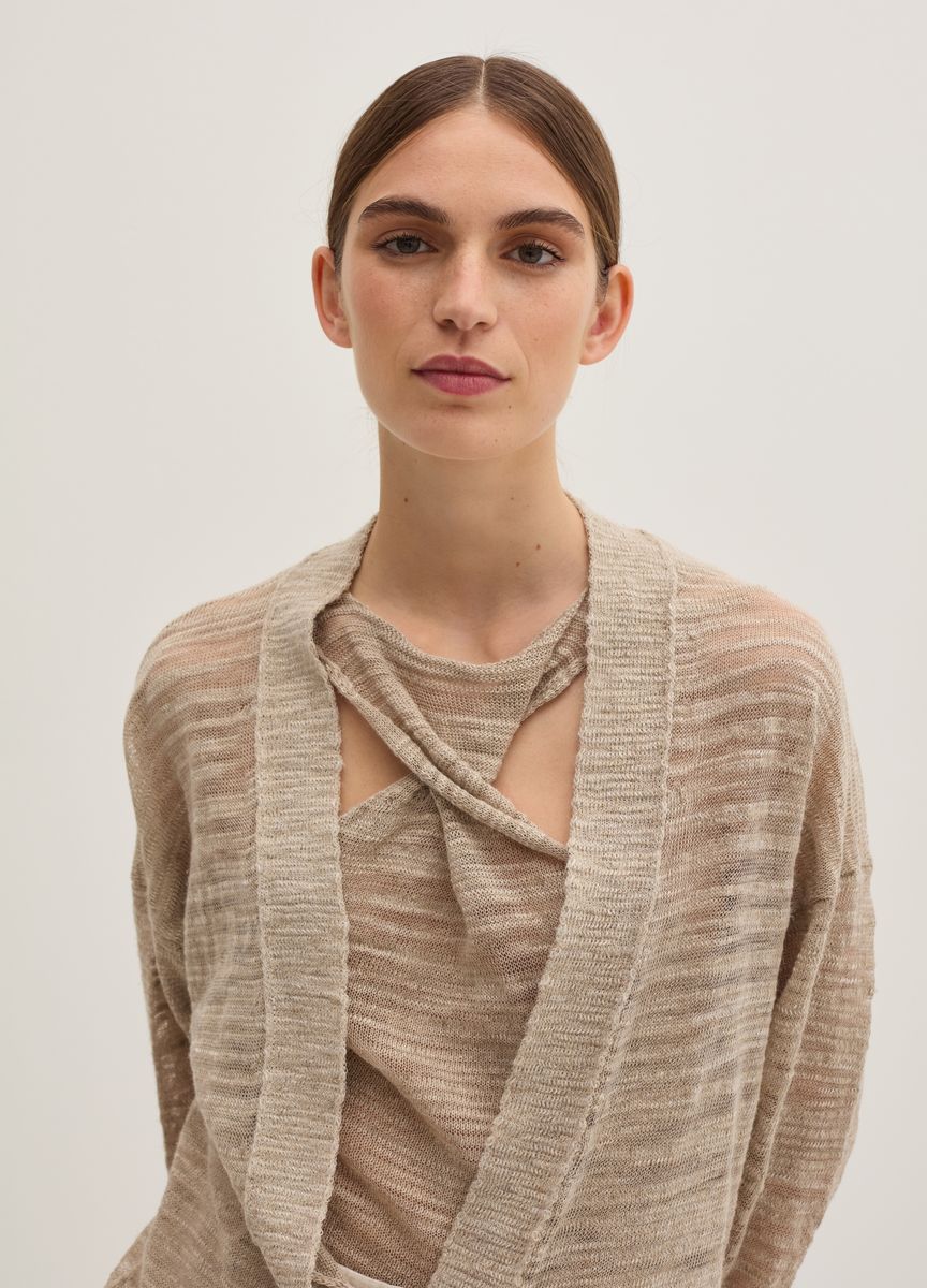 Minimalistischer übergroßer Strickschal