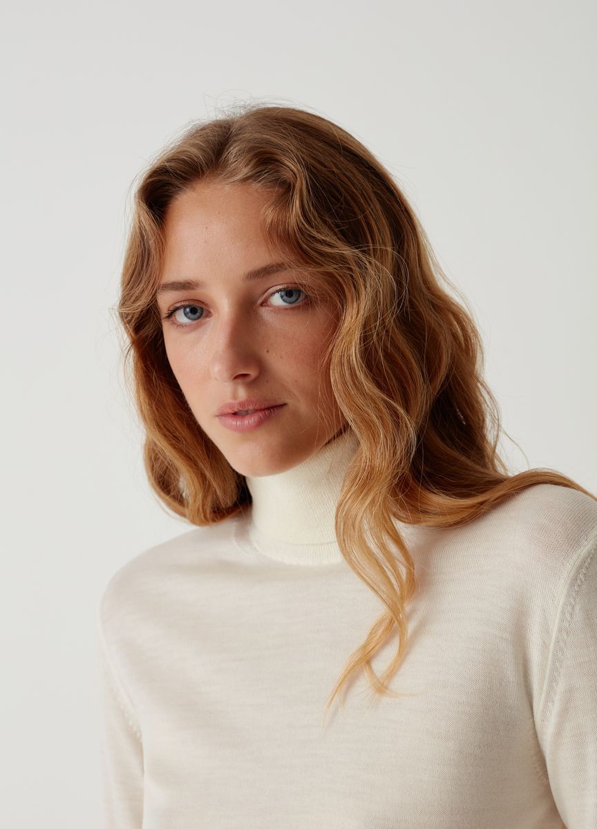 Klassischer Feinstrick-Rollkragenpullover