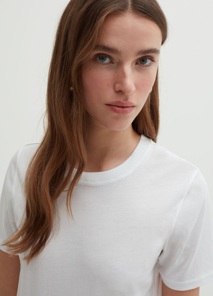 Essentielles Baumwoll-T-Shirt mit Rundhals