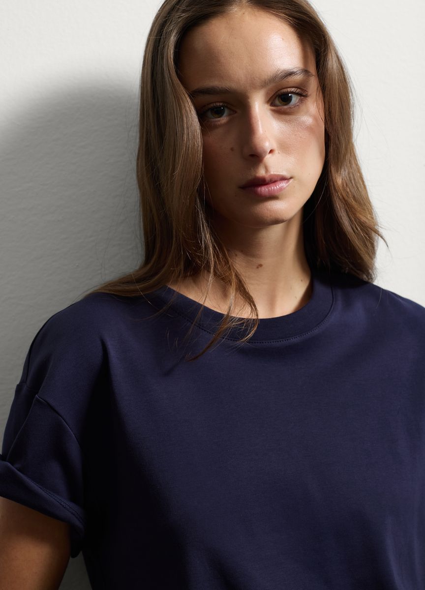 Essentielles Baumwoll-T-Shirt mit Rundhals