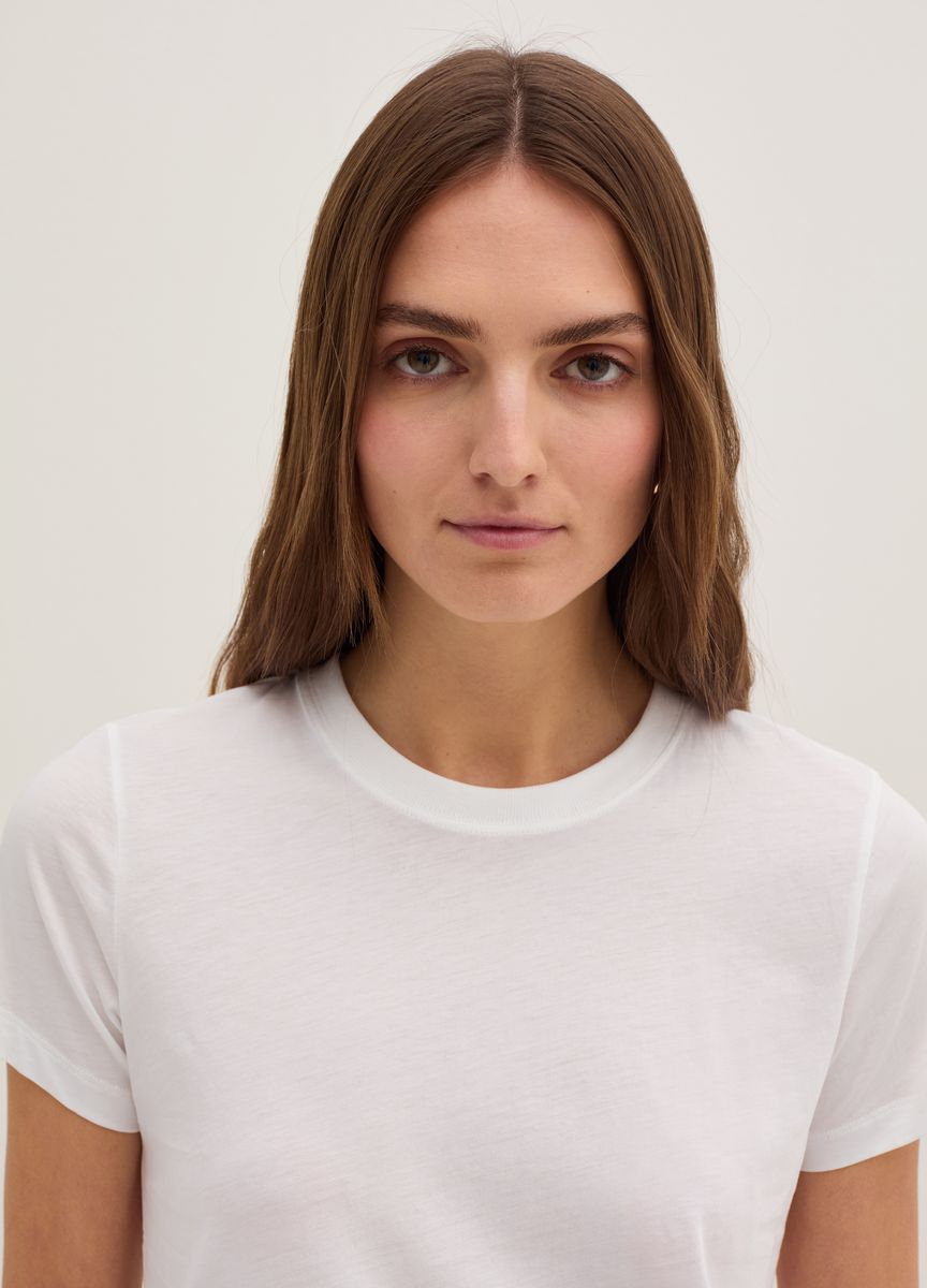Essentielles Baumwoll-T-Shirt mit Rundhals