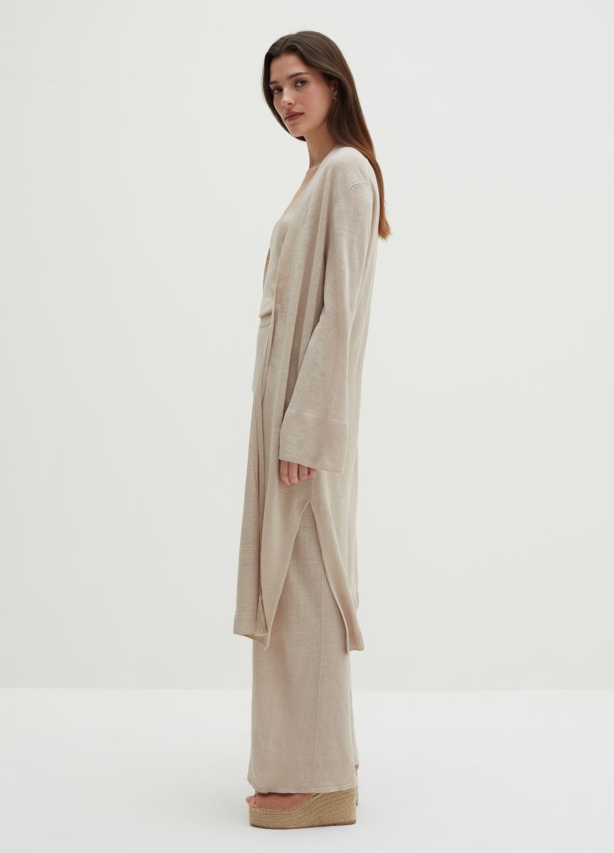 Minimalistischer langer Strickcardigan