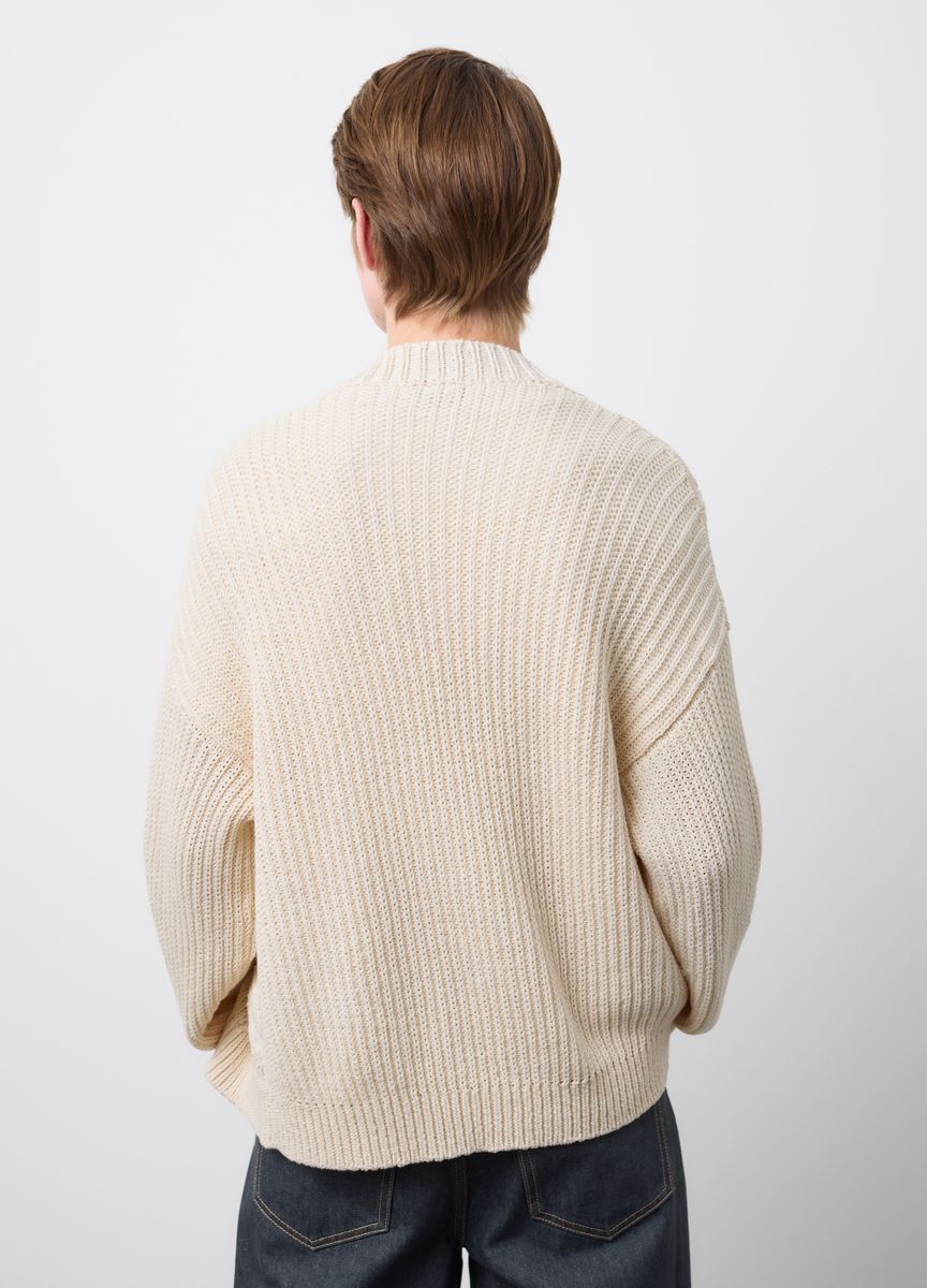 Minimalistischer langer Strickcardigan