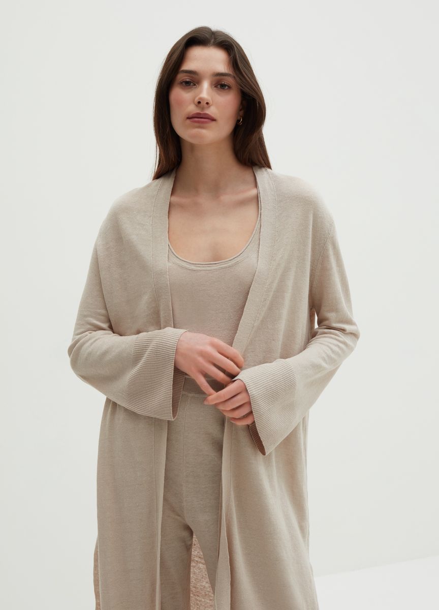 Minimalistischer langer Strickcardigan