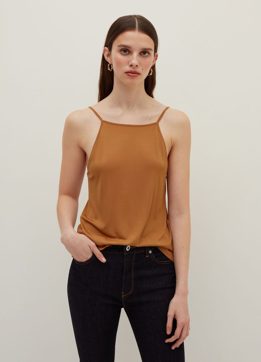 Minimalistisches Halterneck-Tanktop